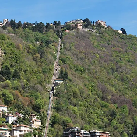 Orso Bruno 3* Carate Urio